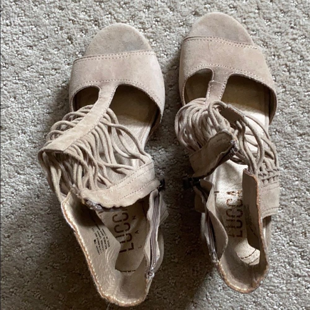 Lucca Tan Ankle-Strap Sandals | Size 7 | NWT